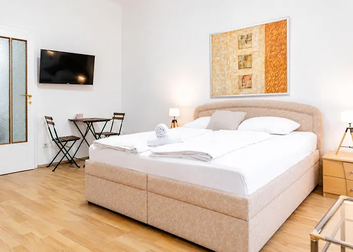 Comfortable One Bedroom In *